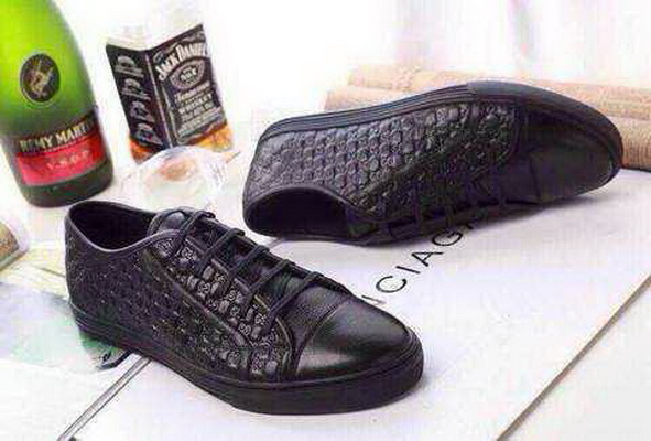 Gucci Fashion Casual Men Shoes_305